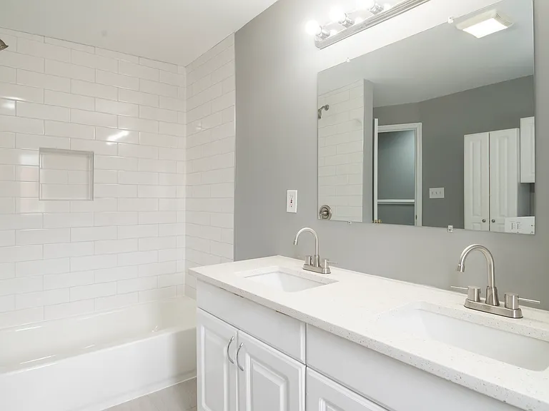 1509 McHenry St — Photo 16
