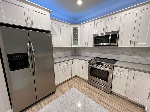 4th image of 4216 Seagrape Dr