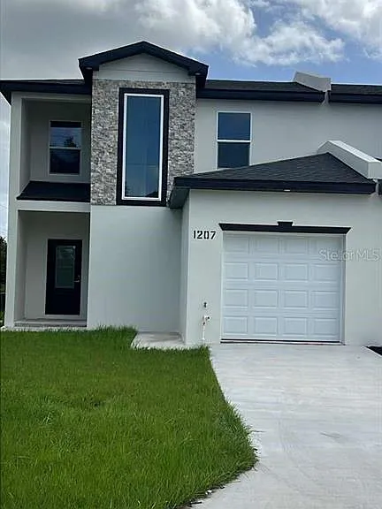 1207 Crawford Ave — Photo 1