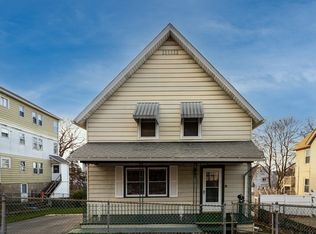 61 Windsor St, Worcester, MA 01605