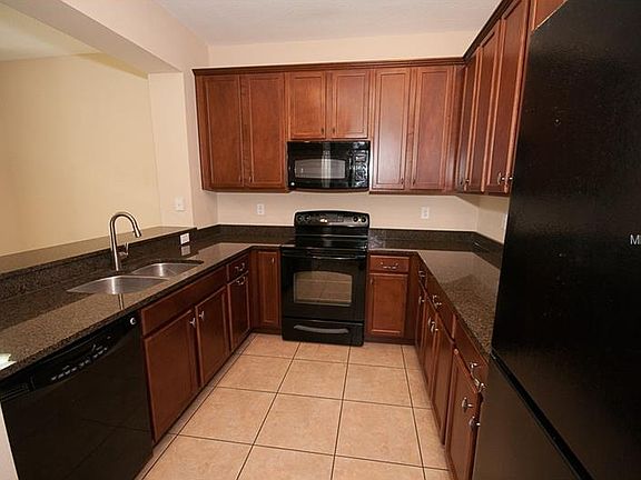 3rd image of 341 Canyon Stone Cir