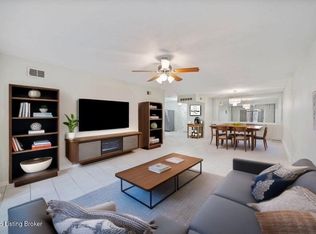 1602 Gardiner Ln APT 222, Louisville, KY 40205