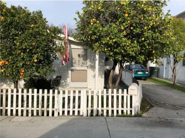 1 Vera Ct, Redwood City, CA 94061