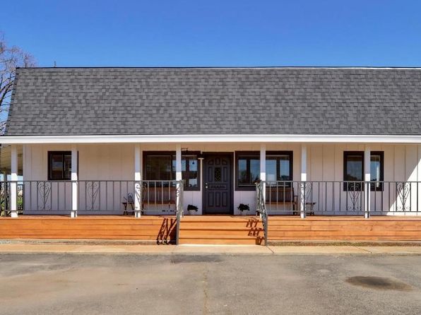 11855 Eagle Bay Rd, Acampo, CA 95220