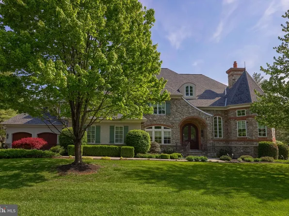 905 Greenside Dr, Lititz, PA 17543