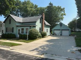 1001 Vine St, Watertown, WI 53098