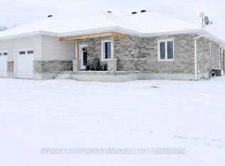 17026 Myers Rd, South Stormont, ON K0C1R0