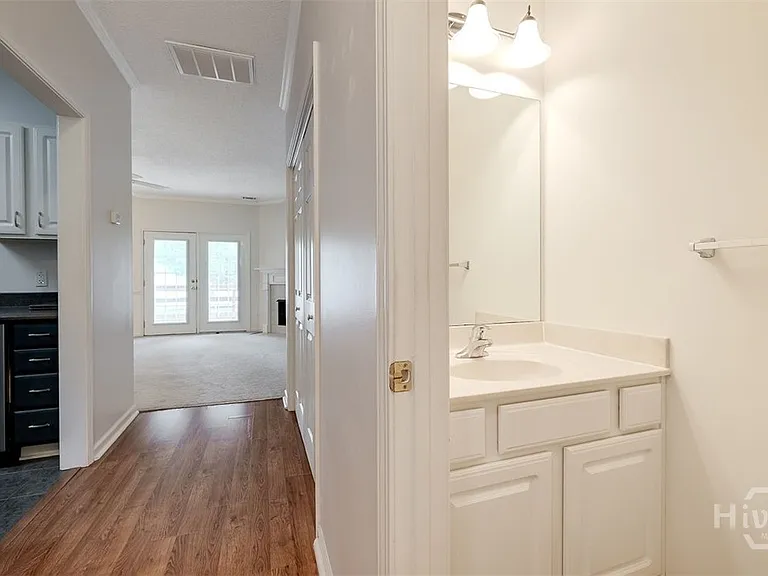 400 Tibet Ave #5 — Photo 11