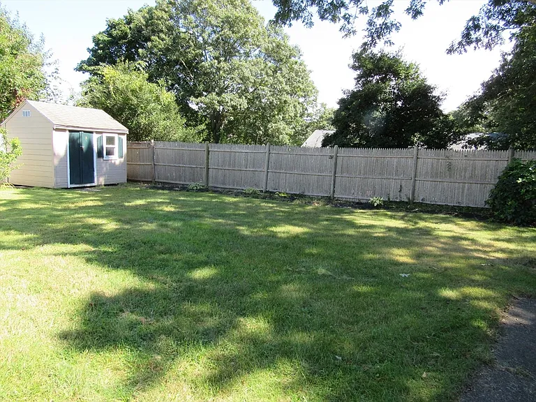 22 Birch St — Photo 21
