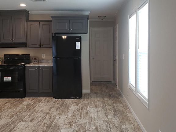 3rd image of 8121 Lillian Hwy #50