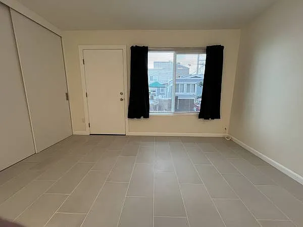 711 Sunset Ct #1 — Photo 17