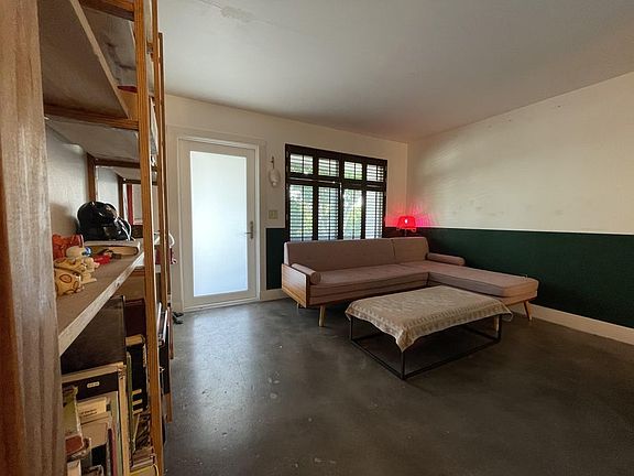 5th image of 1401 N N St
