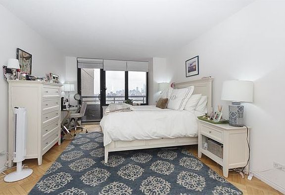 5th image of 330 E 38th St APT 30Q