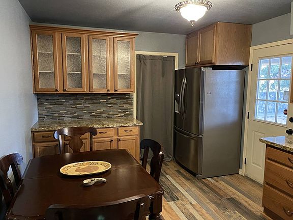 4th image of 9517 McIntosh Dr