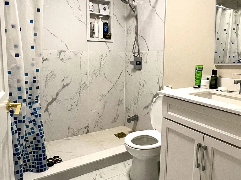 2525 Vivian Rd #1 — Photo 5