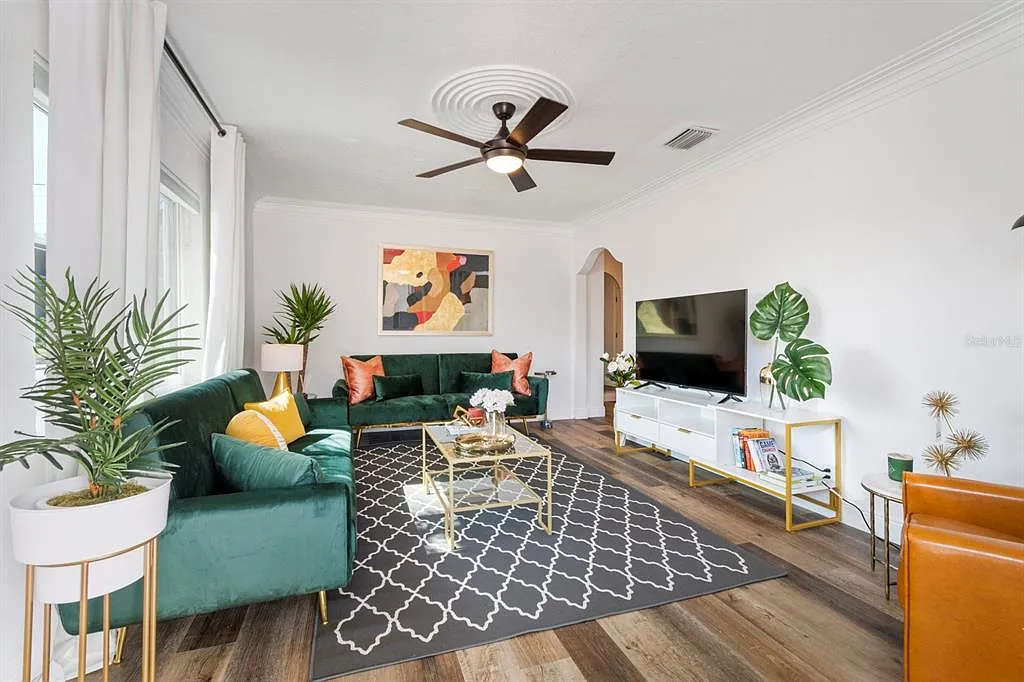 2 bed, 2.0 bath, 1020 sqft, $2,995 — Photo 3