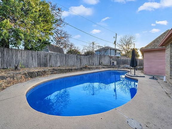 3rd image of 3506 Ruidoso Dr