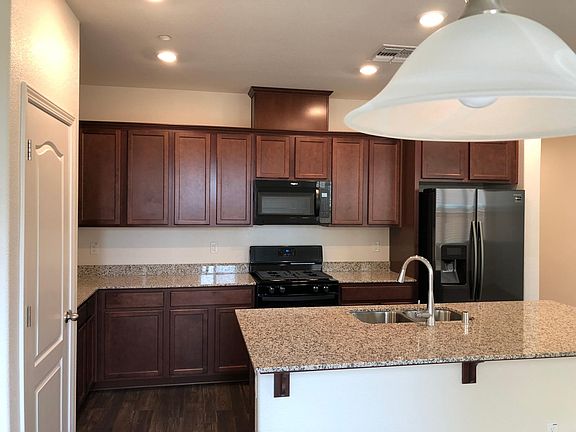 5th image of 9936 Macabee Ln