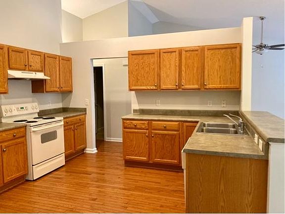 4th image of 119 Clear Creekside Dr #119