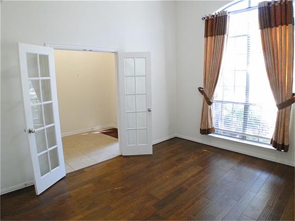 4th image of 25902 Mia Rose Ct