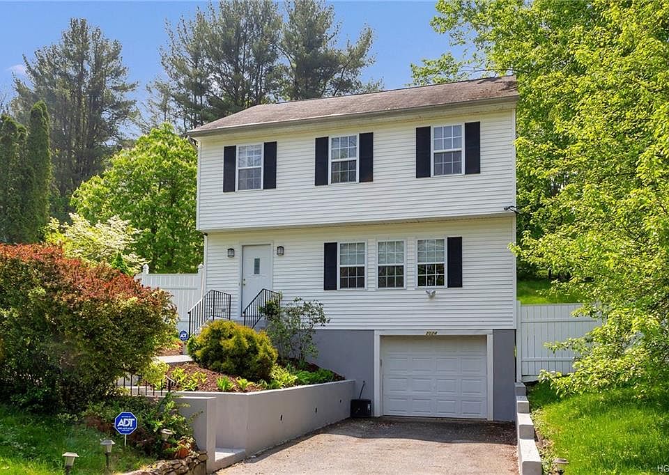 1st image of 2024 Oakwood Dr