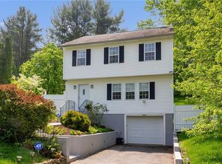 2024 Oakwood Dr, Peekskill, NY 10566