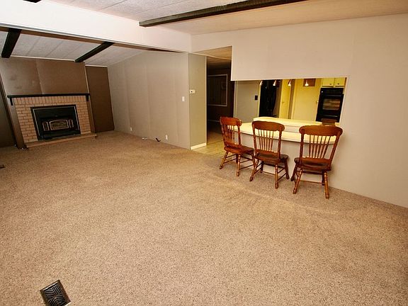 4th image of 19203 E Boone Ave