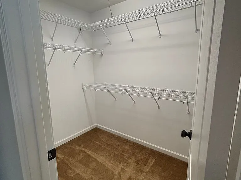 402 Beaumont Cir — Photo 11