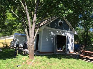 910 Powell Dr, Raleigh, NC 27606