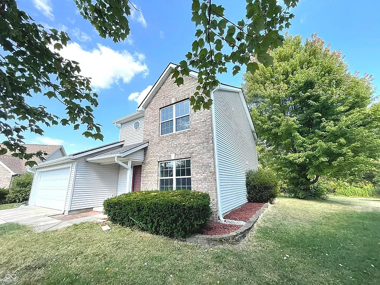 2636 Mae Cir — Photo 3