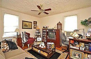 3rd image of 1585 E 35th St