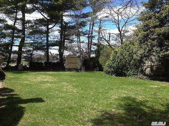 5th image of 686 Brookside Ct