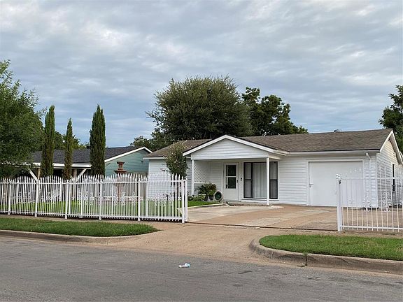 2nd image of 4002 Rockford Dr
