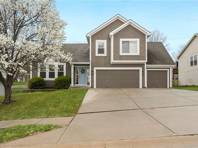 9712 N Highland Ter, Kansas City, MO, 64155