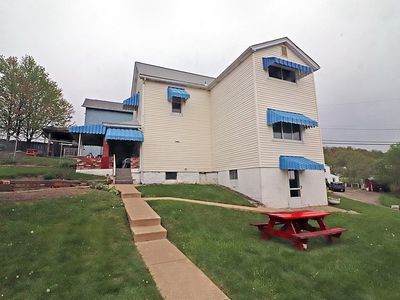 2503 Vancouver St, Grapeville, PA, 15634