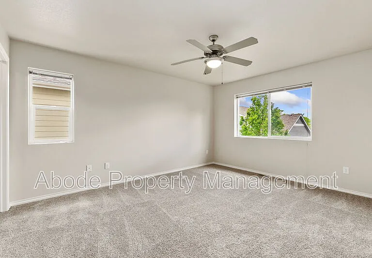 347 Kalkaska Ct — Photo 12