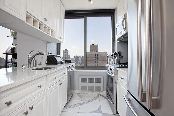 Sold by Corcoran | media 2