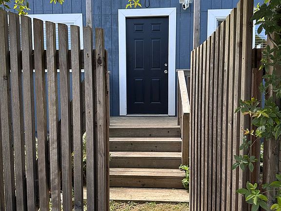 3rd image of 1776 Lime Ave