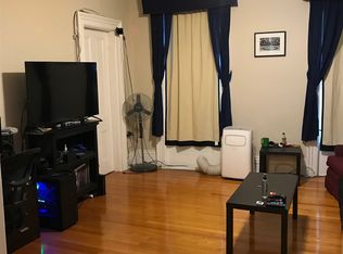 102 9th St, Troy, NY 12180