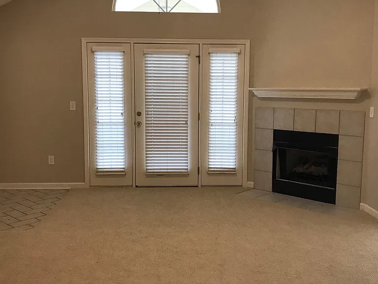 4402 Orchard Trce — Photo 9