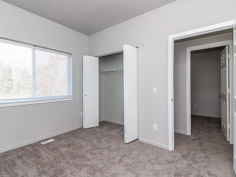 10830 SE 192nd St — Photo 31
