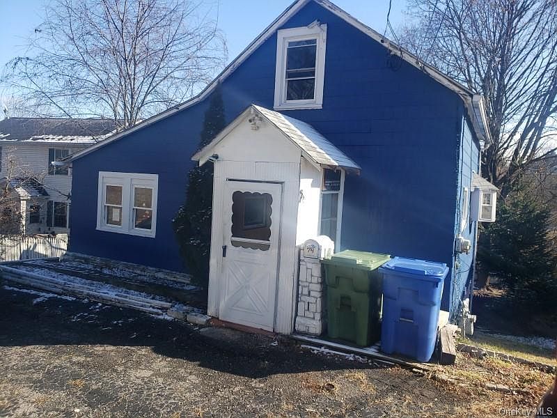 74 Wawayanda Avenue, Middletown, NY 10940 Zillow