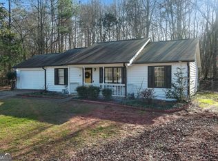 53 Apache Pointe Dr, Senoia, GA 30276