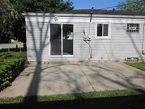 1st image of 32295 Solon St