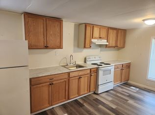 327 Becky Ln, Jacksonville, NC 28540