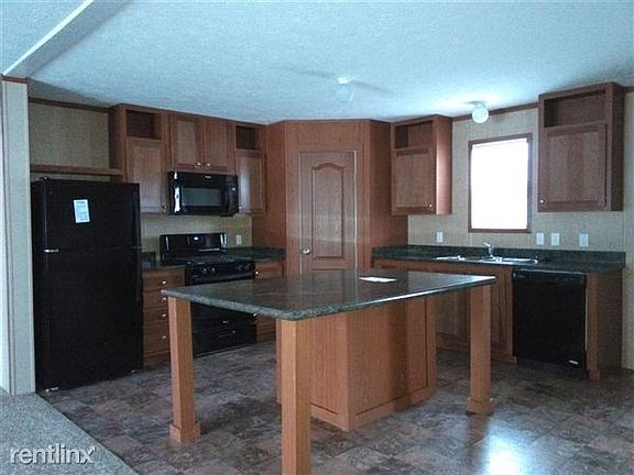 246 Kitchen Dining (2)