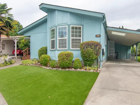 208 NW Creekside Dr, Grants Pass, OR 97526