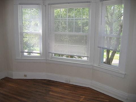 5th image of 2690 Hampshire Rd