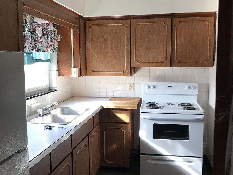 1st image of 2406 21st St APT 1