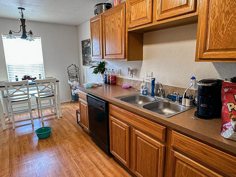 710 NW Scenic Ln — Photo 6